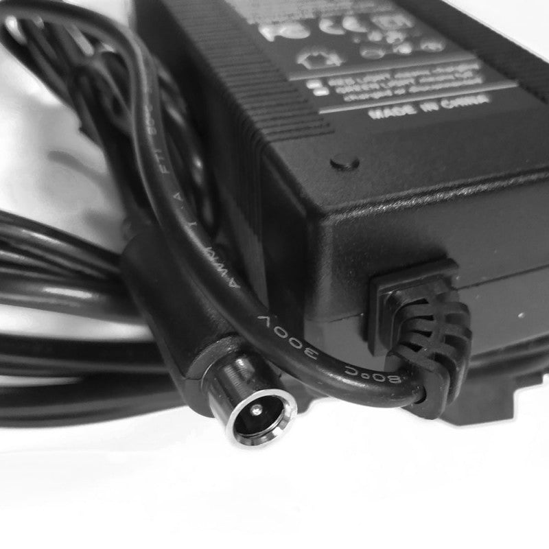 Cargador de baterías de litio 42.0V - 2.0AH