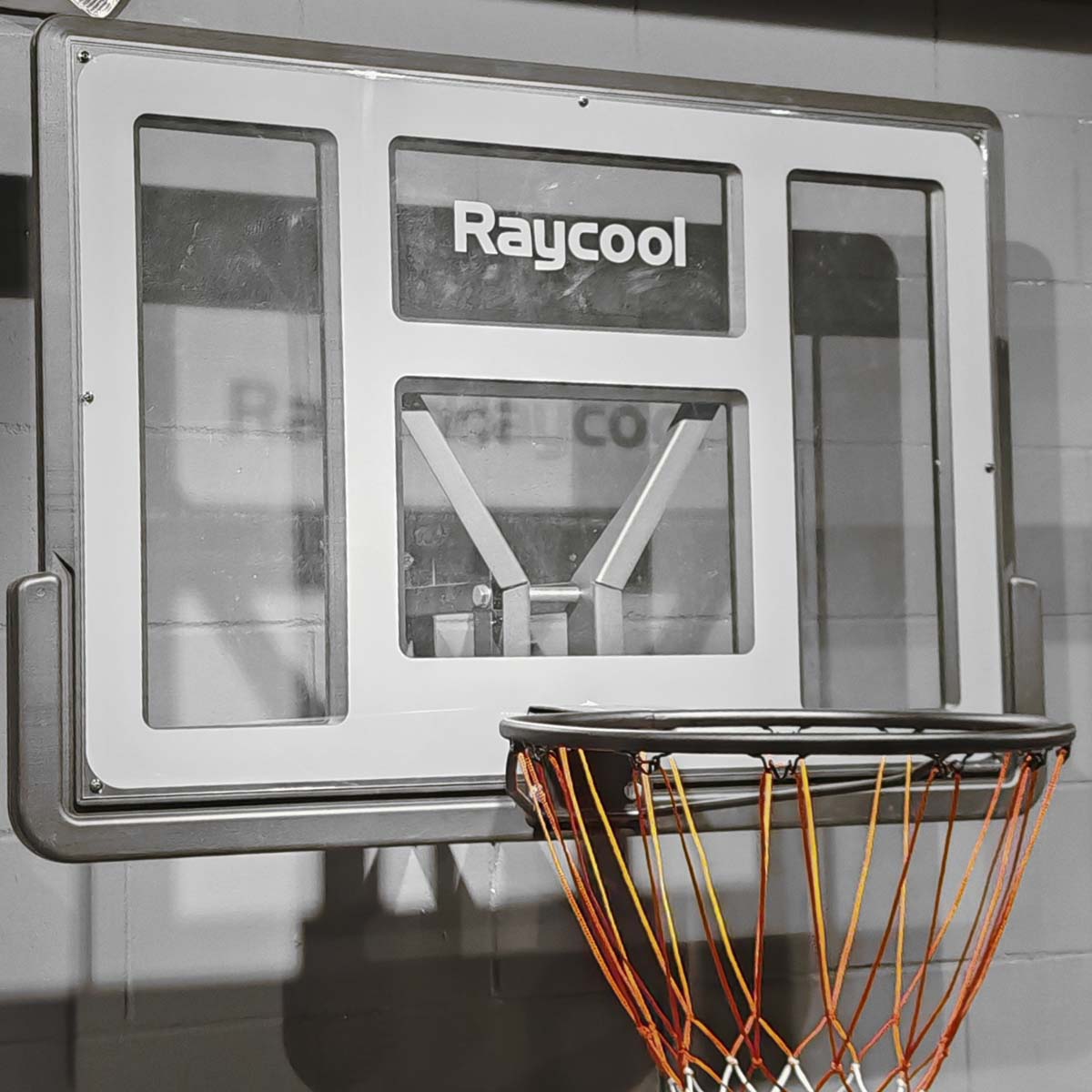 Tablero de baloncesto Canasta exterior SMASH 630 Raycool 110x75cm Aro 45cm y soporte pared